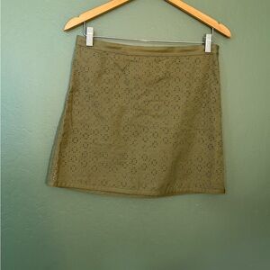 DKNY Olive Green Eyelet Mini Skirt – Size 4